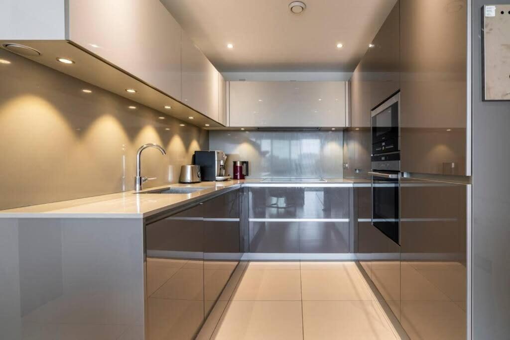 1 Bedroom Penthouse Flat In East 伦敦 外观 照片